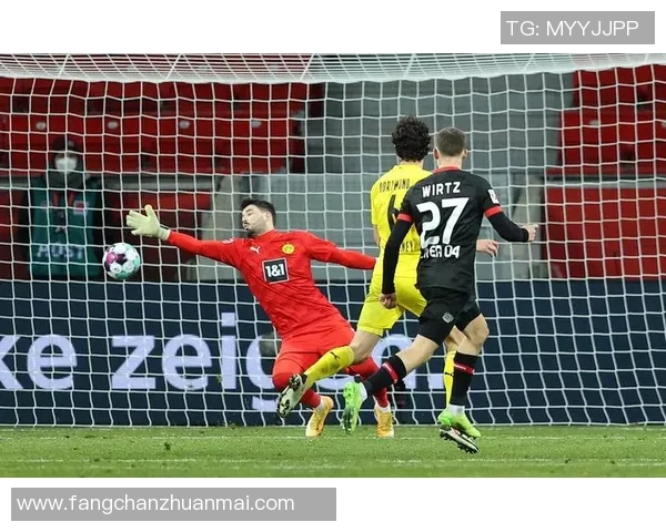 帕德博尔与勒沃库森激战正酣谁能在德甲赛场上笑到最后